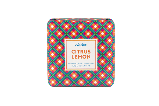 Citrusų ir citrinų kvapo muilas pakuotėje